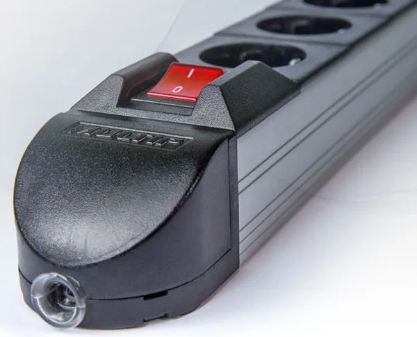 Produžni kabl Multip 1001060 sa 5 utičnica/prekidač/3m - Slika 4